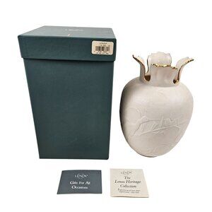 Lenox Heritage Collection Vase Heron White Gold Trim Embossed Birds Statement